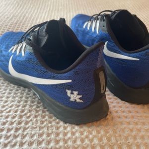 Men’s Nike Royal/White Kentucky Wildcats Air Zoom Pegasus 36 Running Shoes